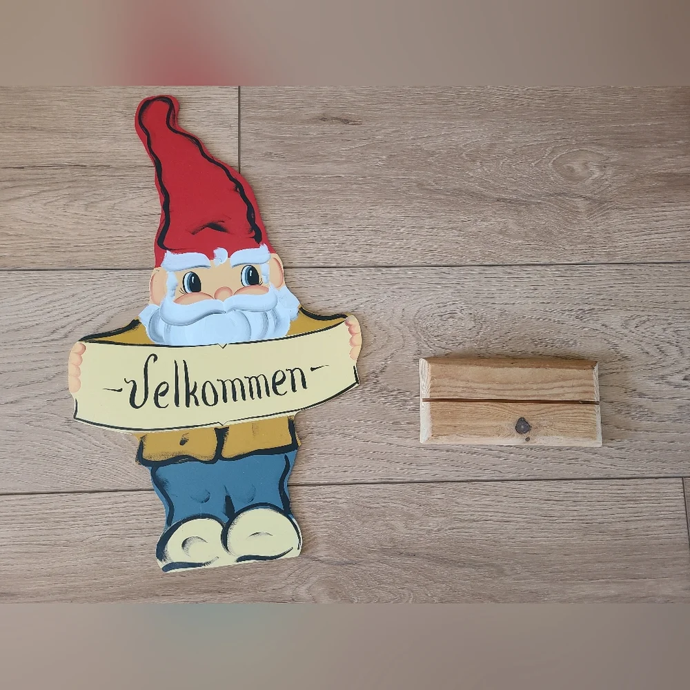 Scandinavian Nissen / Gnome Welcome  Velkommen sign - Picture 7 of 12